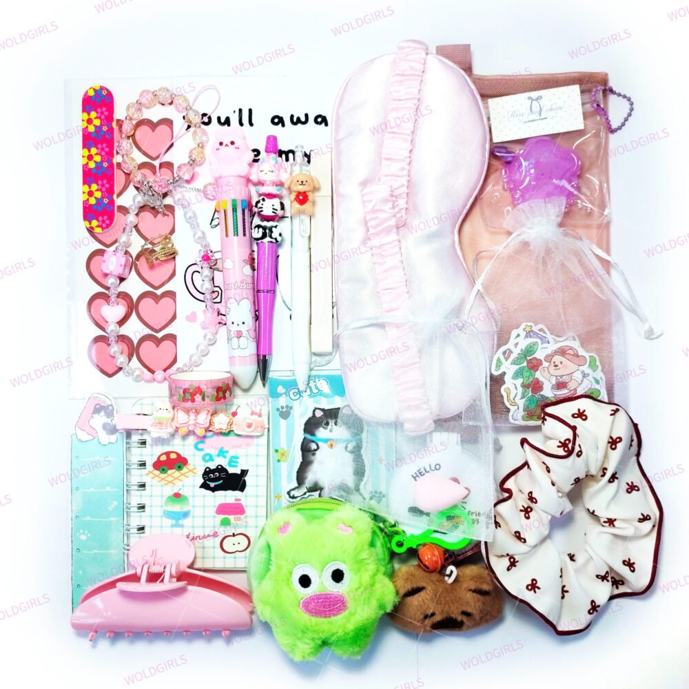 WoldGirls Gift Box - 25+ Items!